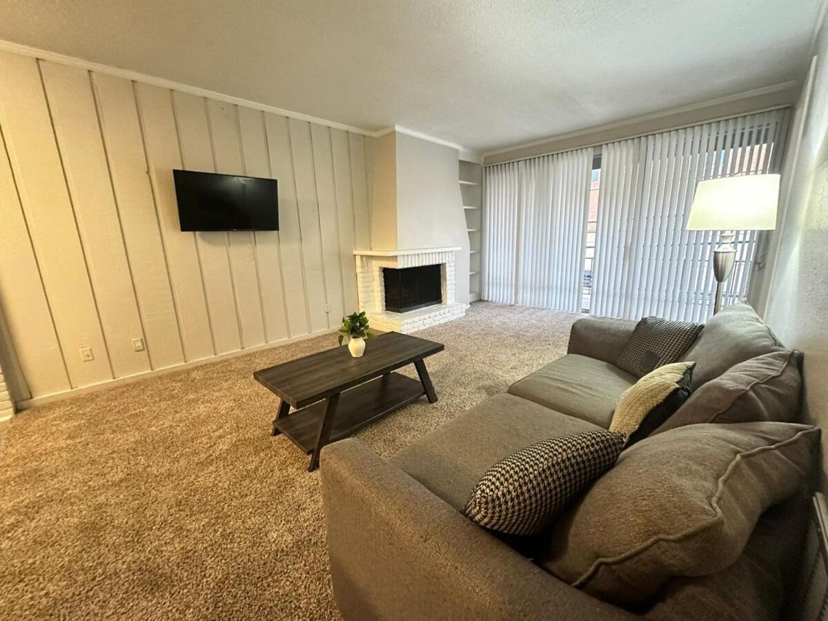 Relaxing Apartment In Bay Area Stay Near Houston Attractions Exterior photo